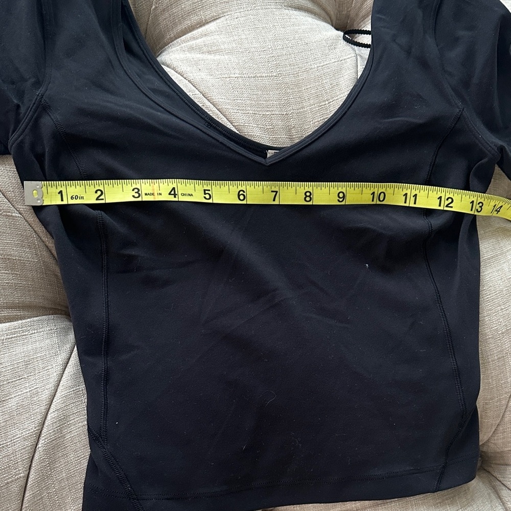 lululemon athletica Black Crop Top - Picture 7 of 7